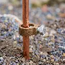Mordaza para Varilla de Cobre Conector G Ground Clamp.webp