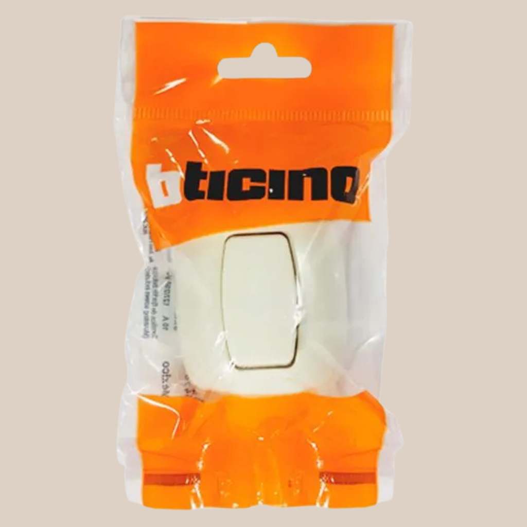 SWITCH SOBREPONER MARFIL SENCILLO 10A P52 OVAL BTICINO